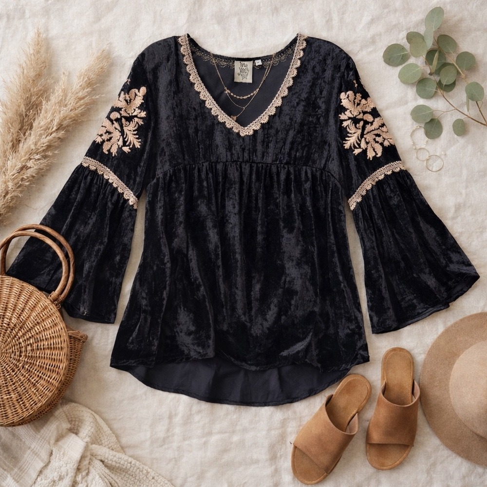 Ivy Jane Black Crushed Velvet Embroidered Bell Sleeve Peasant Blouse Small NWT